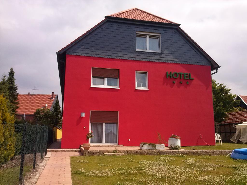 Landhotel Hamburger Hof Nettlingen Esterno foto